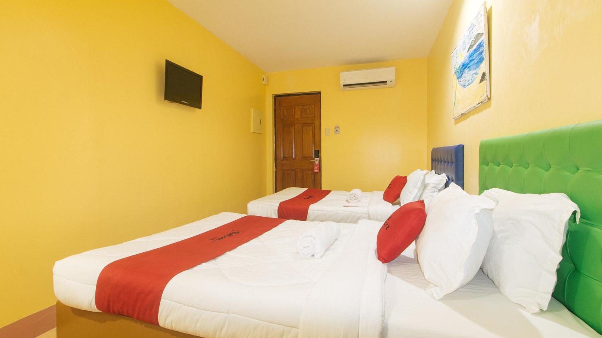 Reddoorz At Comfy Inn Ermita Манила Экстерьер фото